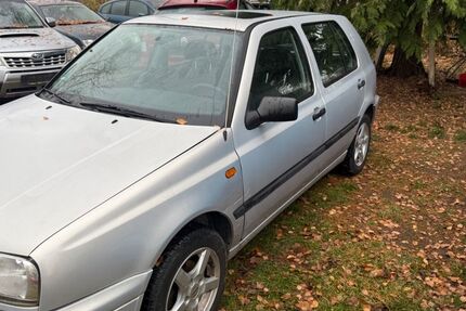 VW Golf 73.000 km 999 &euro; Markt Schwaben 85570
