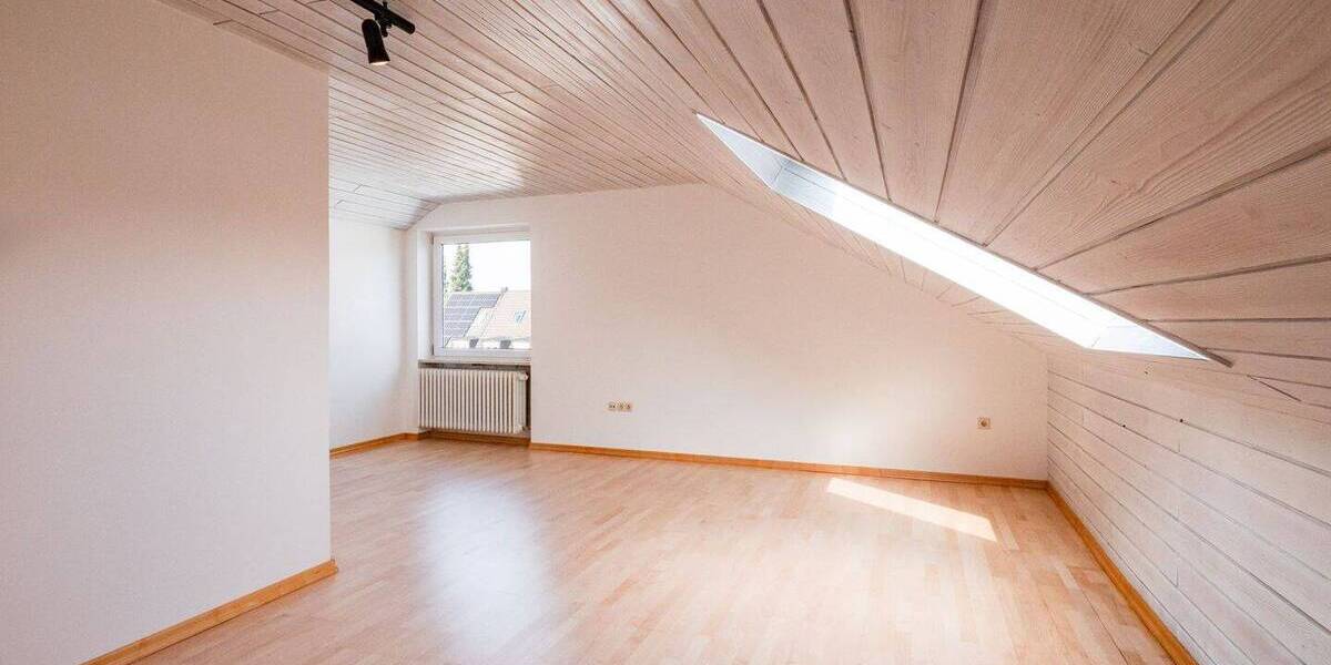 Doppelhaushälfte Gilching Neugilching - 6 Zimmer, 151 m&sup2;, 2.550&euro; | Angebot:26189503