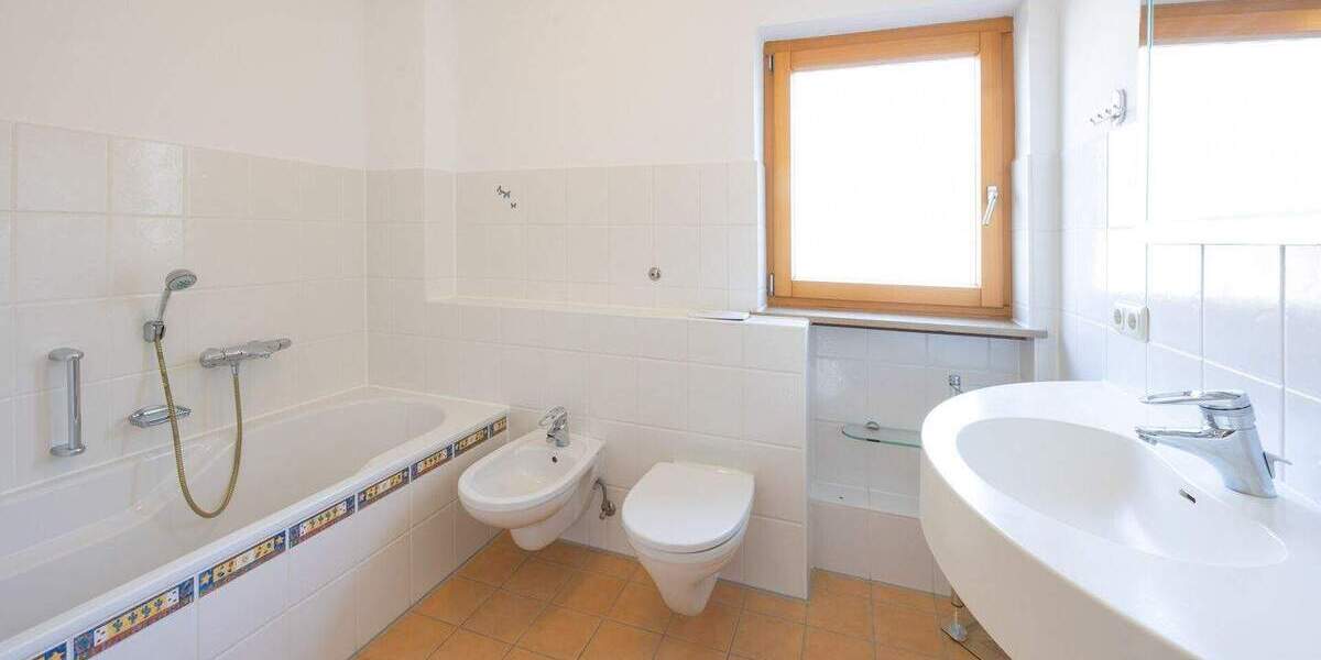 Reihenendhaus Fürstenfeldbruck - 8 Zimmer, 200 m&sup2;, 940.000&euro; | Angebot:25691105