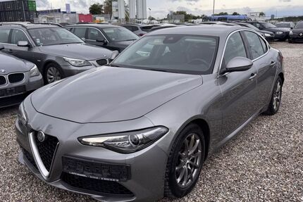 Alfa Romeo Giulia 200.000 km 9.880 &euro; München 81829