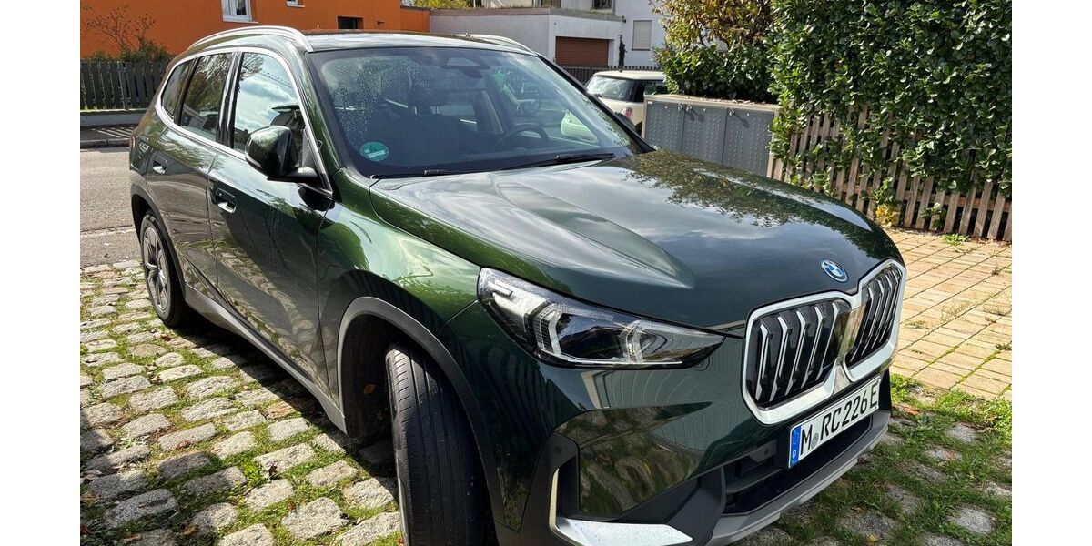 BMW iX1 75.000 km 30.890 &euro; München 80995