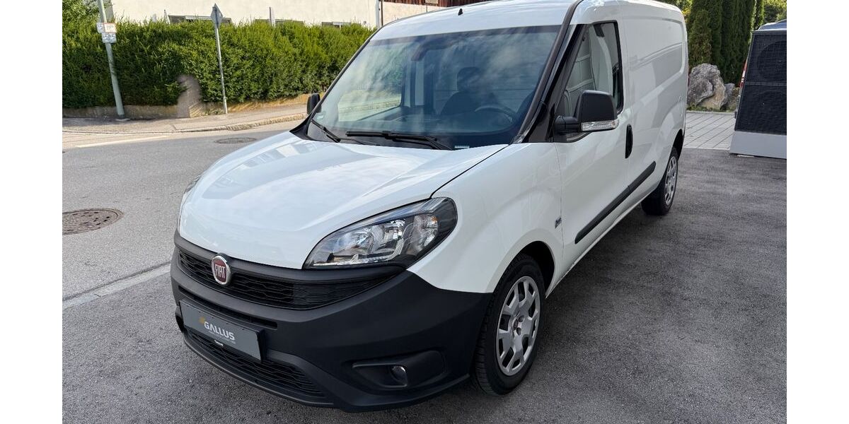 Fiat Doblo 25.100 km 16.890 &euro; München 81827