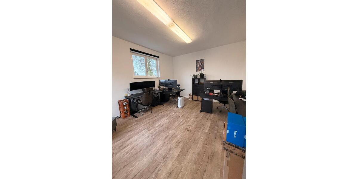 Bürofläche, 75 m2 mit Lager und Büro, ideal für Onlineshop zimmer