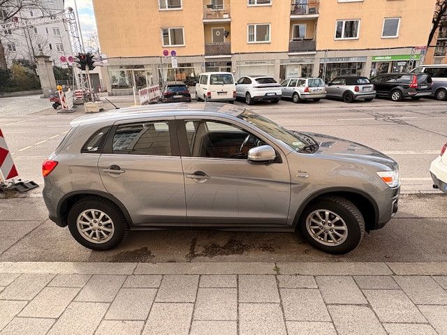 Mitsubishi ASX 205.775 km 6.800 &euro; München 80797