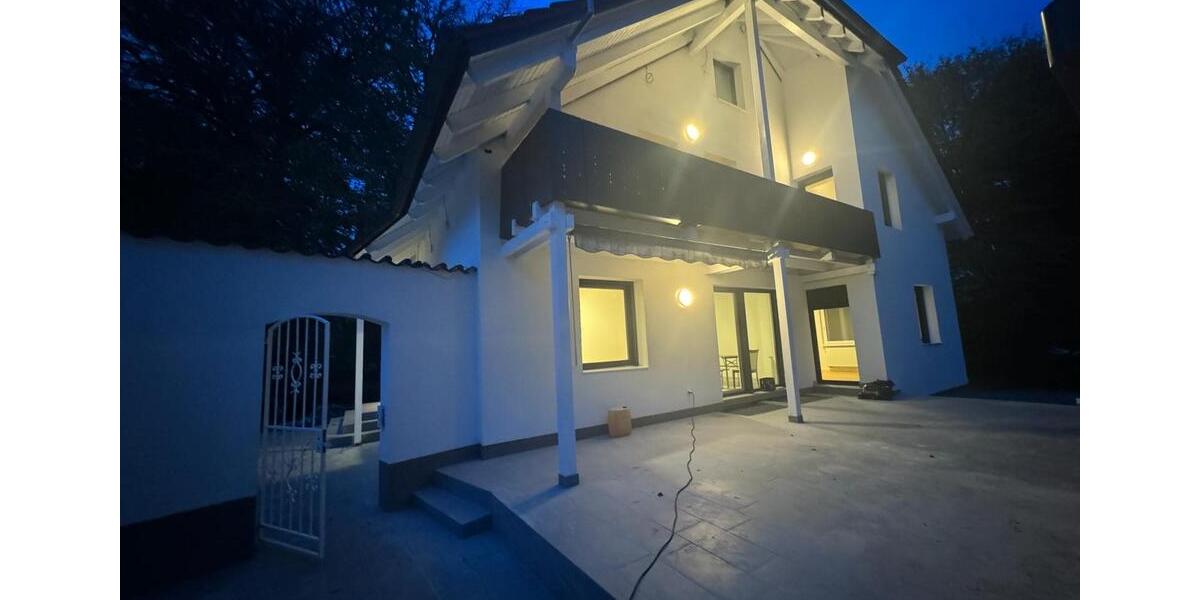 Mehrfamilienhaus, Wohnhaus München Feldmoching-Hasenbergl - 18 Zimmer, 350 m&sup2;, 8.900&euro; | Angebot:26609002