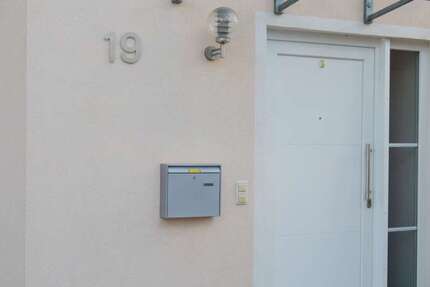 Haus Germering - 4 Zimmer, 136 m&sup2;, 2.600&euro; | Angebot:27717906