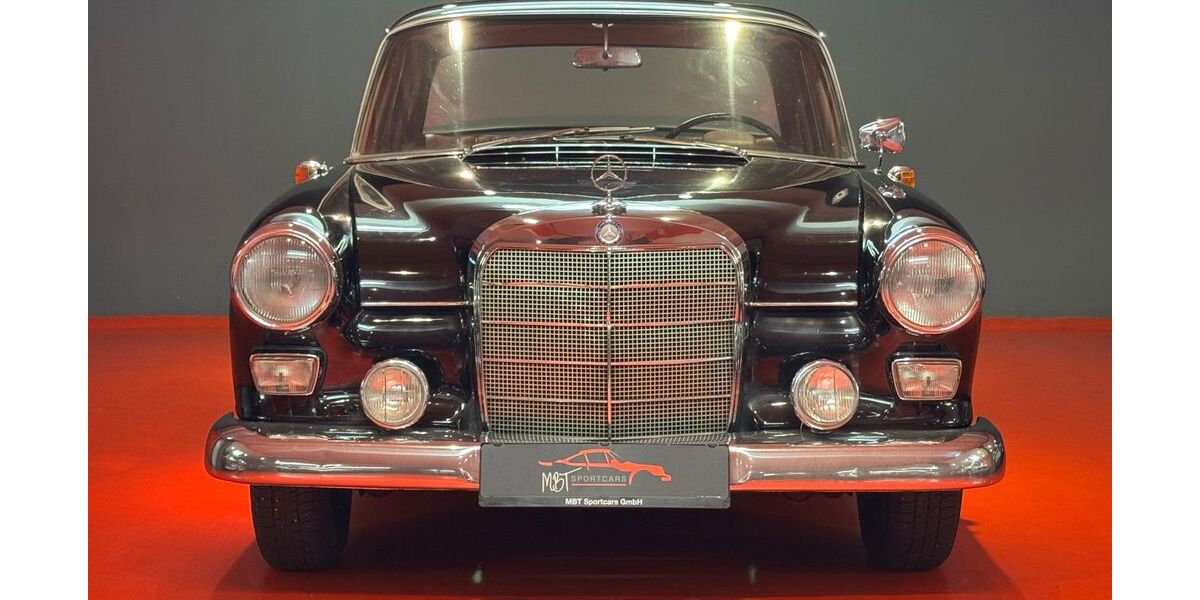 Mercedes-Benz 190 26.723 km 21.900 &euro; München 80538