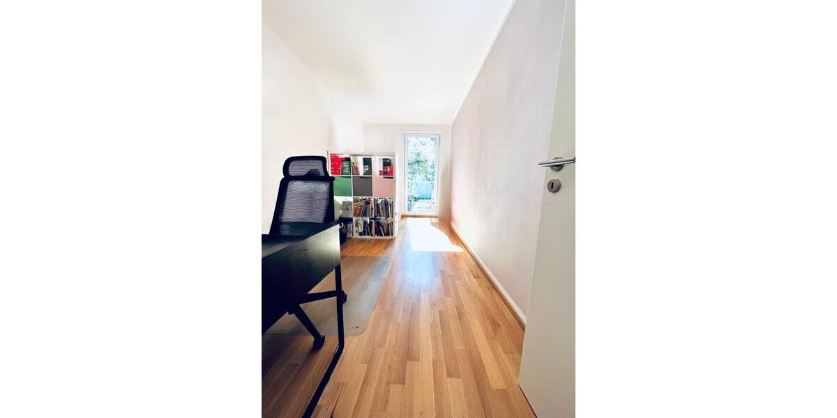 Etagenwohnung München Allach-Untermenzing - 4 Zimmer, 93 m&sup2;, 2.299&euro; | Angebot:26071630