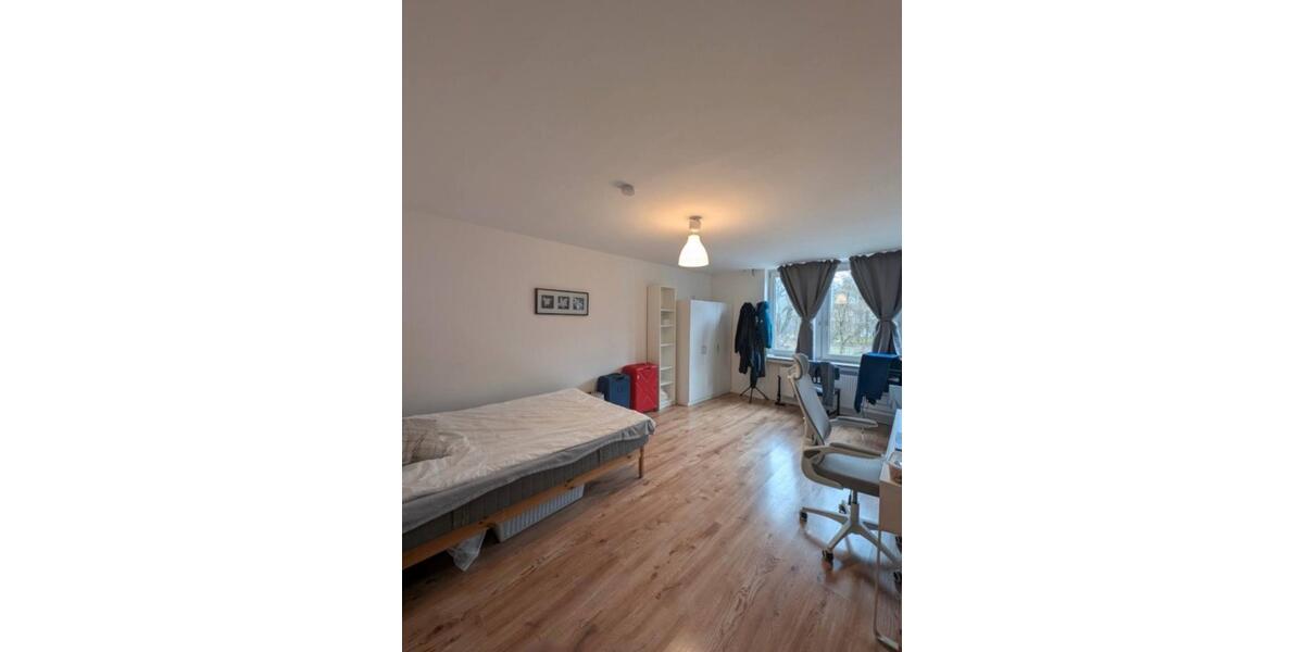 Etagenwohnung München Sendling-Westpark - 4 Zimmer, 21 m&sup2;, 550&euro; | Angebot:25307789