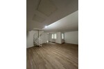 ***CHARMANTE MAISONETTE-Wohnung MIT TERRASSE IN MÜNCHEN – MODERNER WOHNKOMFORT AUF ZWEI ETAGEN***