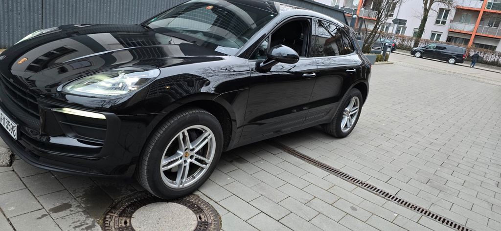 Porsche Macan 52.500 km 54.899 &euro; München 80689