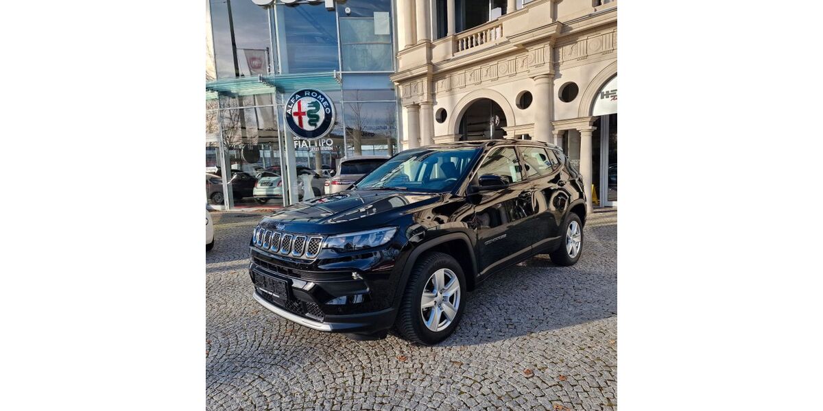 Jeep Compass 10.650 km 25.990 &euro; München 81827