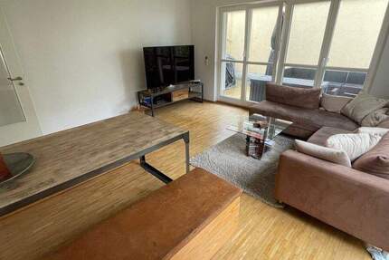 Helle 3,5 Zimmer Wohnung auf zwei Etagen mit Terrasse - PROVISIONSFREI 3 zimmer