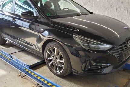 Hyundai i30 51.300 km 19.980 &euro; Puchheim 82178