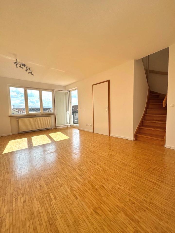 Traumhafte, provisionsfreie 3-4 Zimmer Wohnung, ca. 89qm - Poing