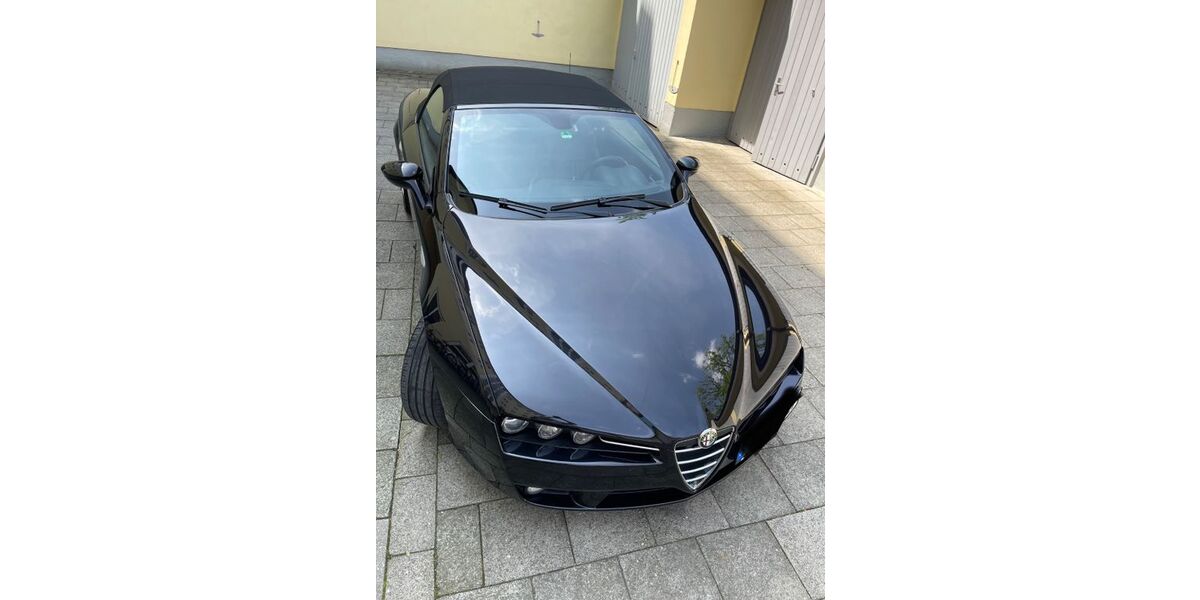 Alfa Romeo Spider 89.900 km 20.800 &euro; München 80638
