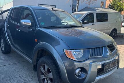 Mitsubishi L200 152.000 km 8.900 &euro; Fürstenfeldbruck 82256