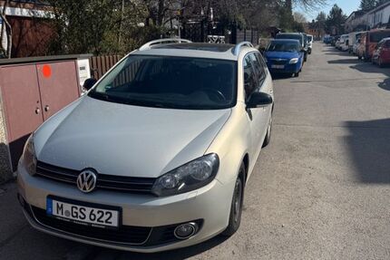 VW Golf 211.000 km 3.900 &euro; München 80689