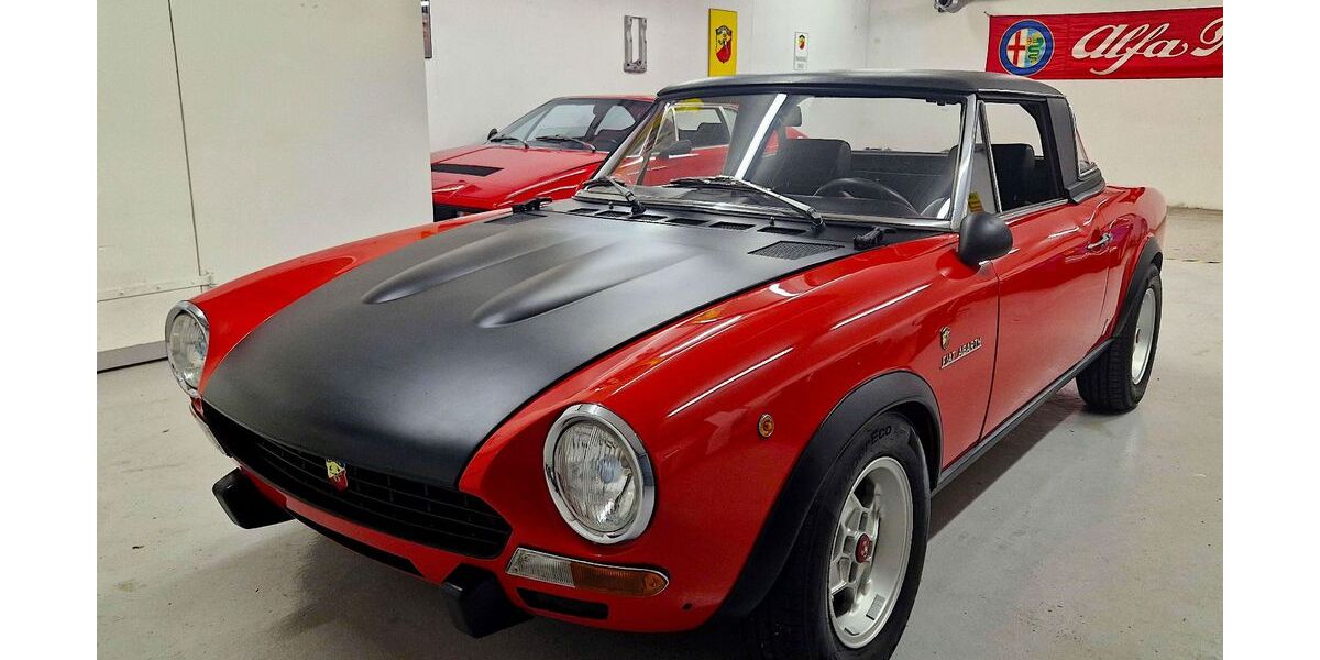 Fiat 124 Spider 72.011 km 38.750 &euro; Starnberg 82319