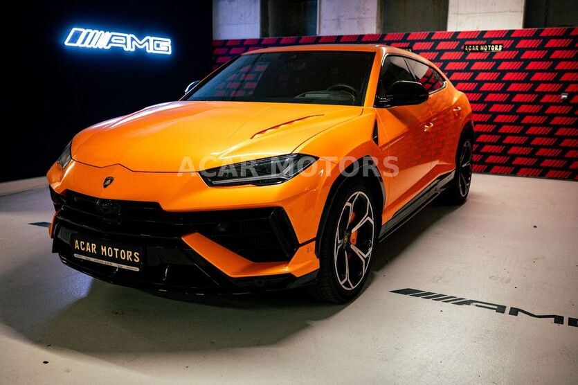 Lamborghini Urus 21.000 km 299.000 € München 80939