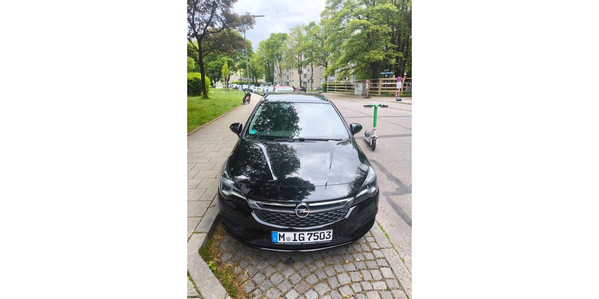 Opel Astra 131.000 km 8.400 &euro; München 81927