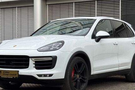 Porsche Cayenne 280.000 km 22.800 &euro; München 81547