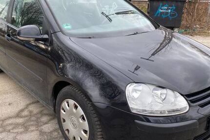 VW Golf 199.099 km 1.999 &euro; München 81929