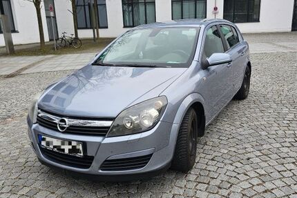 Opel Astra 191.000 km 2.300 &euro; München 80339