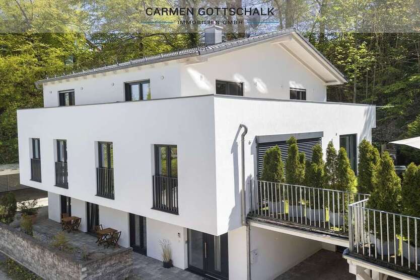 Haus zum Kaufen in Starnberg 2.290.000 € 350 m²