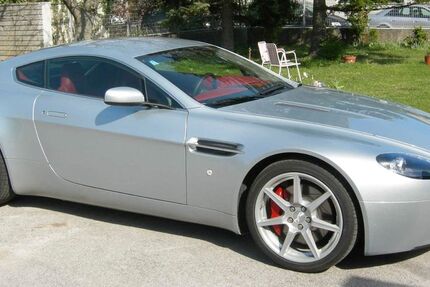 Aston Martin V8 Vantage 15.500 km 53.000 &euro; Schöngeising 82296