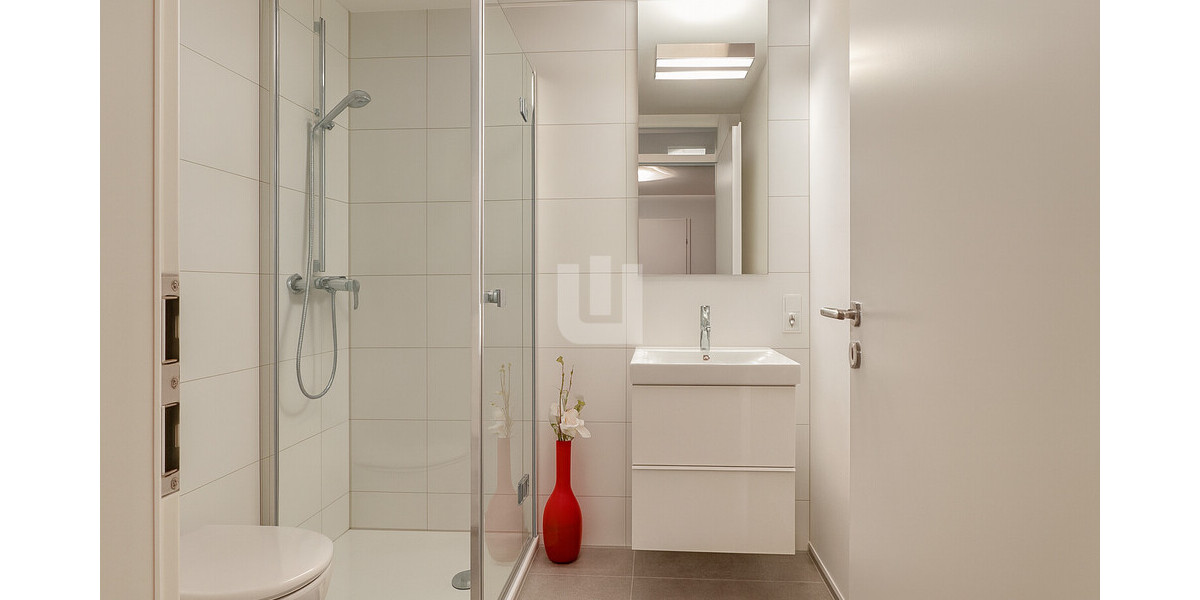 WINDISCH IMMOBILIEN - Neuwertige 3-Zimmer Wohnung mit EBK und Balkon zentral in Gröbenzell 3 zimmer