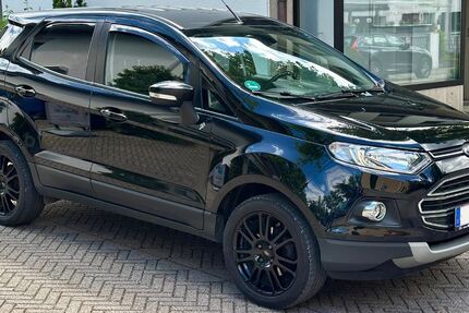 Ford EcoSport 88.500 km 8.490 &euro; München 81827