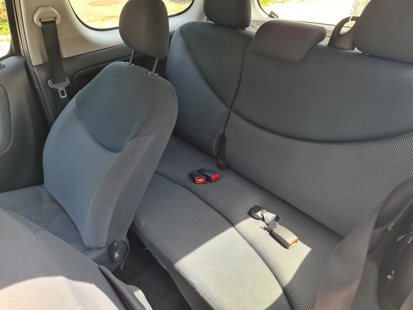 Toyota Yaris 297.999 km 1.550 € München 80313