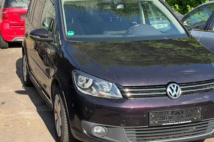 VW Touran 210.000 km 5.900 &euro; München 80999