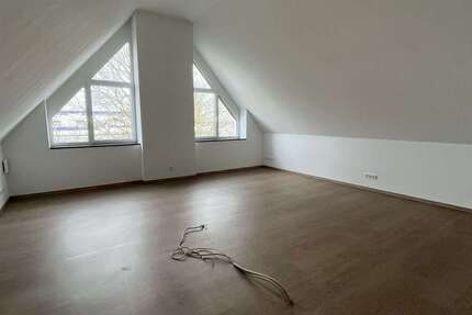 Wohnung Dachau - 5 Zimmer, 109 m&sup2;, 1.970&euro; | Angebot:25878455