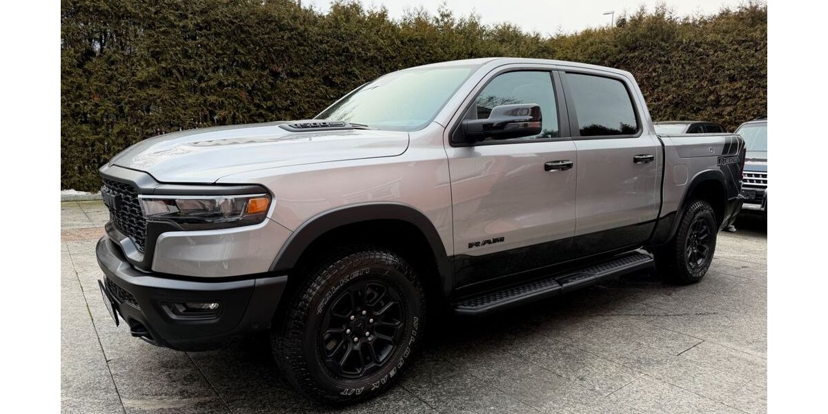 Dodge RAM 20.000 km 64.980 &euro; München 81827