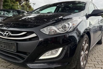 Hyundai i30 288.500 km 3.499 € München 81243
