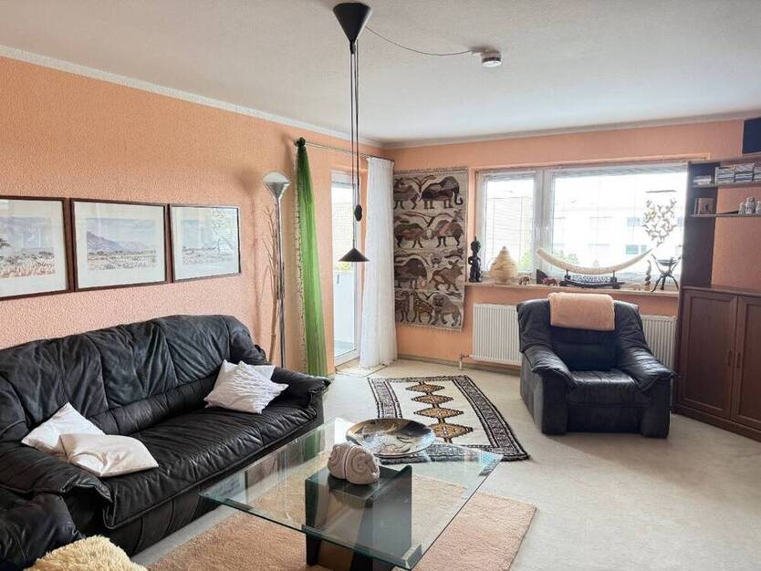 WEIGERT: 3-Zimmer-Wohnung mit Loggia & TG-Stellplatz in Aubing