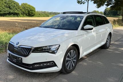 Skoda Superb 83.000 km 22.499 &euro; Ismaning 85737