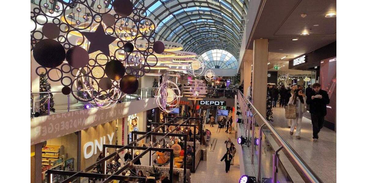 Mit dem Lift ins Einkaufszentrum: mietfreies Apartment, Stellplatz, Inventar, provisionsfrei 1 zimmer