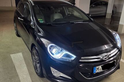 Hyundai i40 187.000 km 5.500 &euro; München 81669