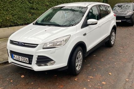 Ford Kuga 181.000 km 6.000 € München 81737