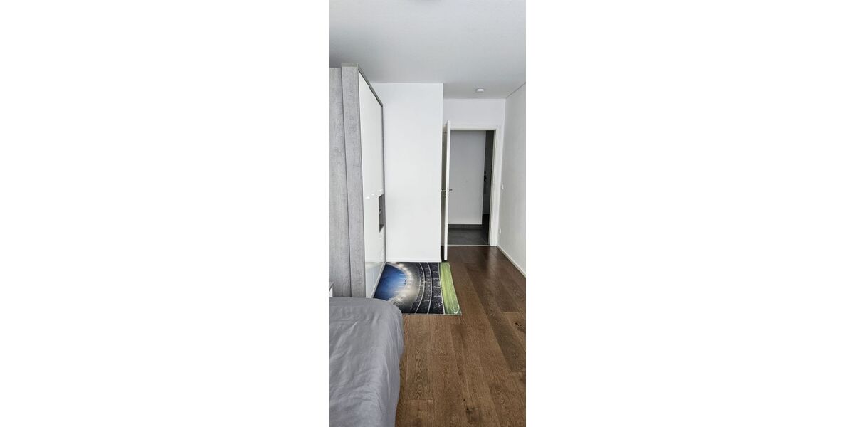 Provisionsfrei* (Von Privat) Charmante 4-Zimmer Wohnung mit Balkon sowie Außenstellplatz in Kirchheim bei München - Etagenwohnung Kirchheim bei München | Angebot:24356453