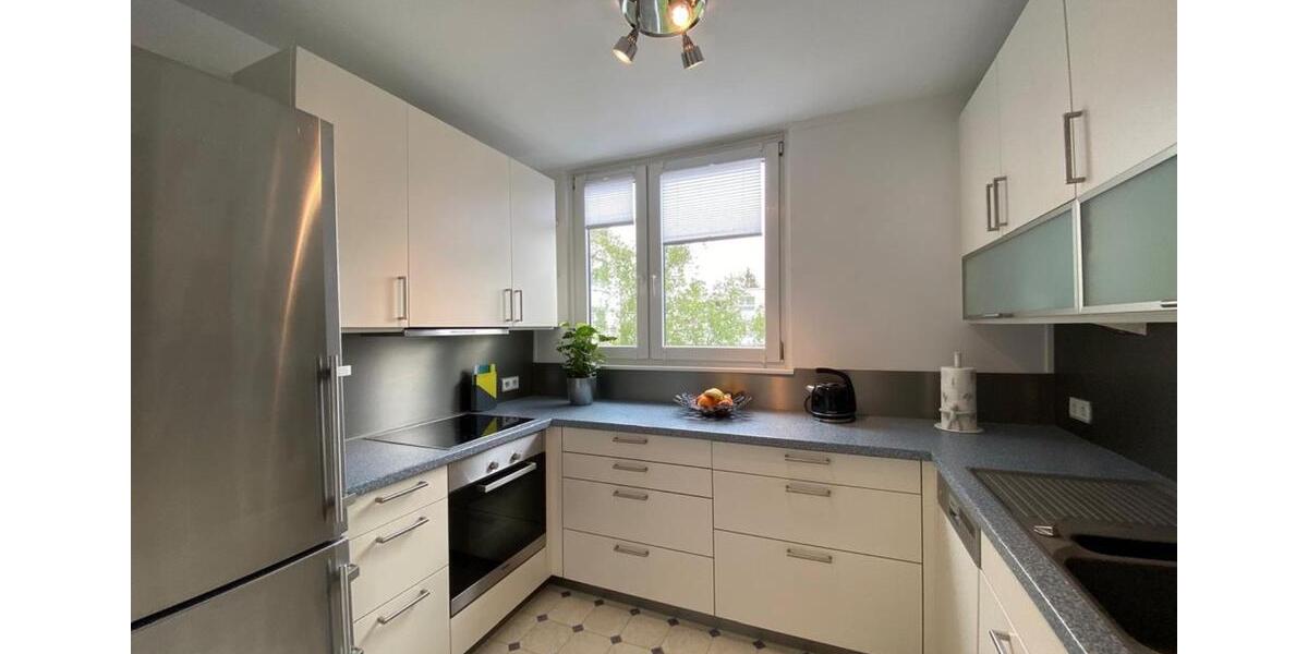 Wunderschöne Dachgeschosswohnung mit Dachterrasse in Ottobrunn 3.5 zimmer