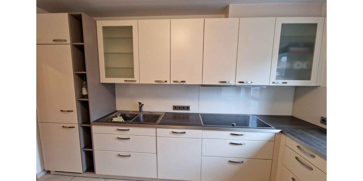 Großzügige 4 Zimmer EG-Wohnung mit Terrasse und Garten 4 zimmer