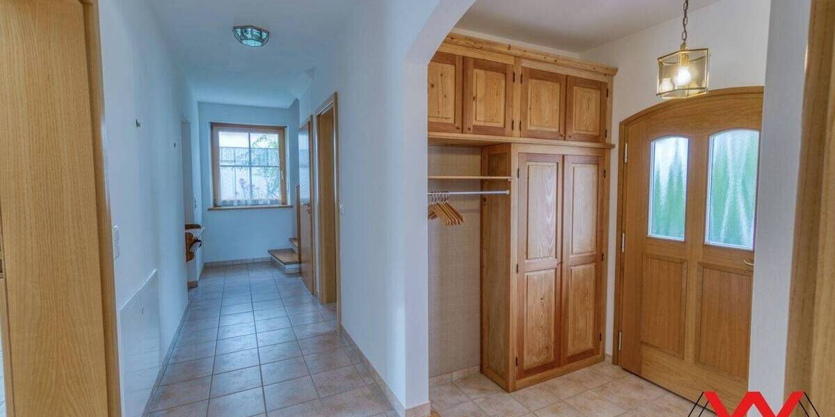 Einfamilienhaus Kirchseeon Buch - 5 Zimmer, 184 m&sup2;, 2.480&euro; | Angebot:23574235