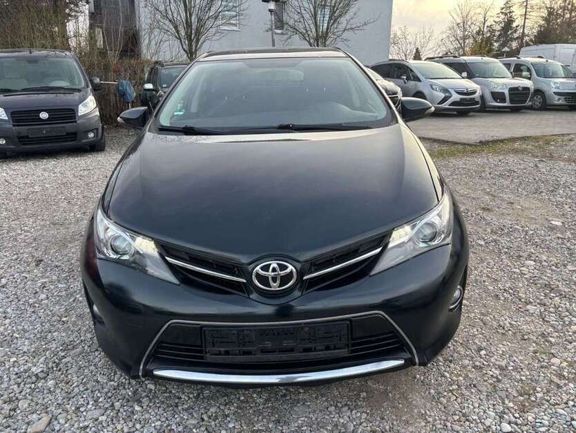 Auris