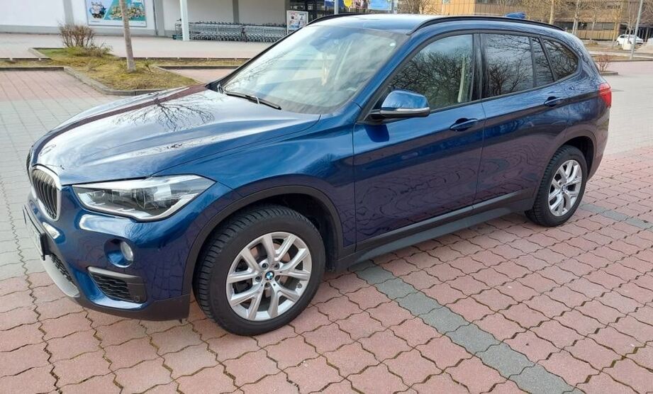 BMW X1 105.000 km 20.000 € München 81739