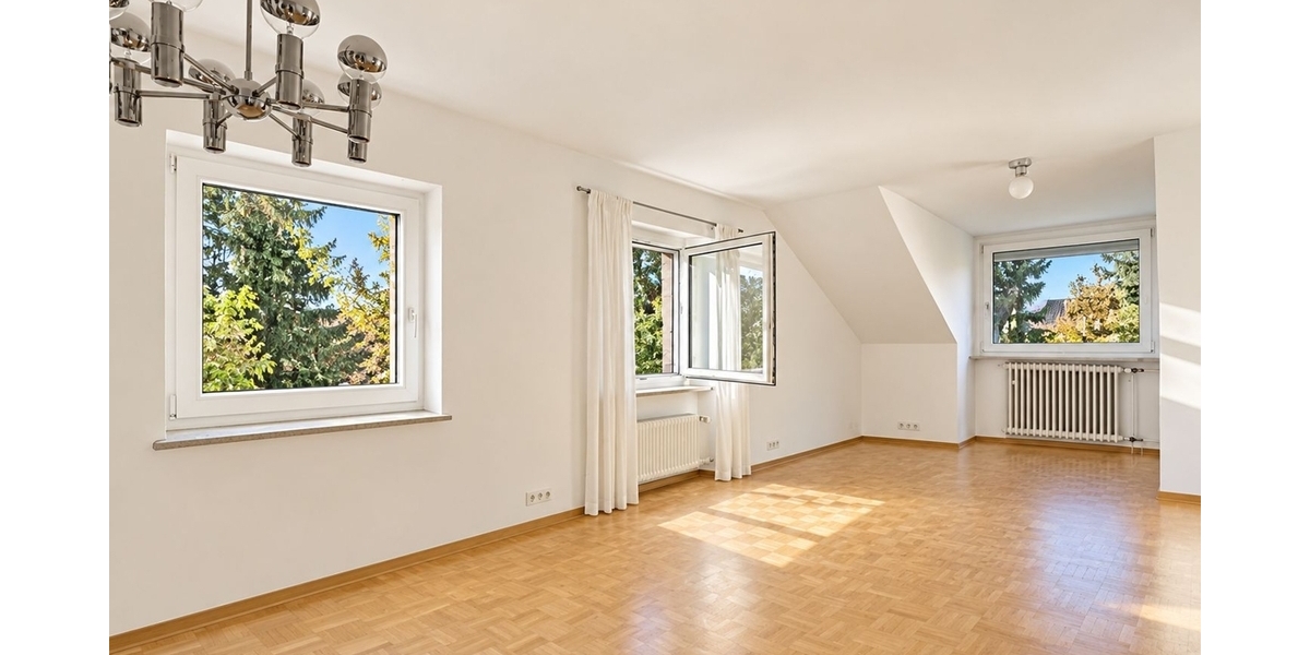 Sonnige DG-Wohnung mit charmantem Wohnambiente in Nymphenburg in der Nähe des Hirschgartens! - Dachgeschoßwohnung München Nymphenburg | Angebot:27737032