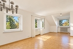 Sonnige DG-Wohnung mit charmantem Wohnambiente in Nymphenburg in der Nähe des Hirschgartens! - Dachgeschoßwohnung München Nymphenburg | Angebot:27737032